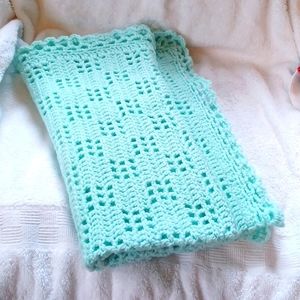 Handcrafted baby blanket throw green 38x41 inches